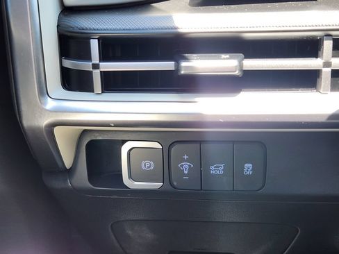 Used 2024 Hyundai Santa Fe SEL AWD/4WD image 32