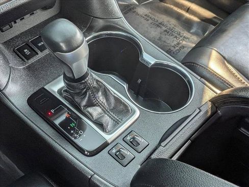 Used 2019 Toyota Highlander XLE image 13