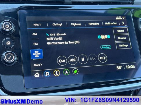 Used 2022 Chevrolet Bolt EUV Premier w/ Launch Edition image 29