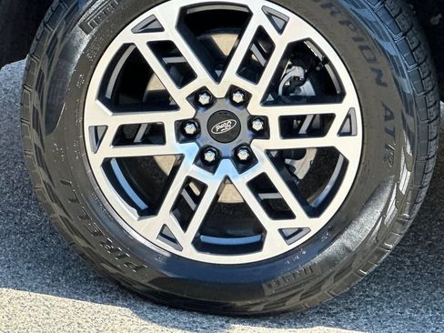 Used 2025 Ford Expedition Active AWD/4WD image 38