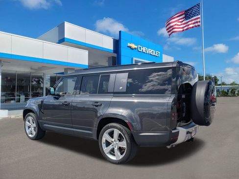 Used 2023 Land Rover Defender 130 First Edition image 6