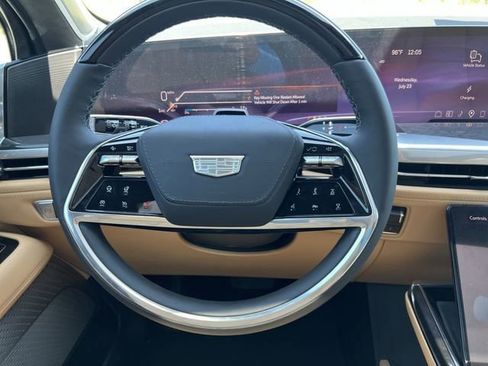 New 2025 Cadillac Escalade IQ Luxury 2 image 11