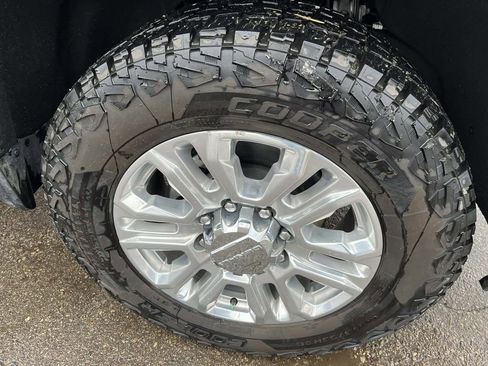 Used 2021 GMC Sierra 3500 Denali w/ Denali Ultimate Package image 15