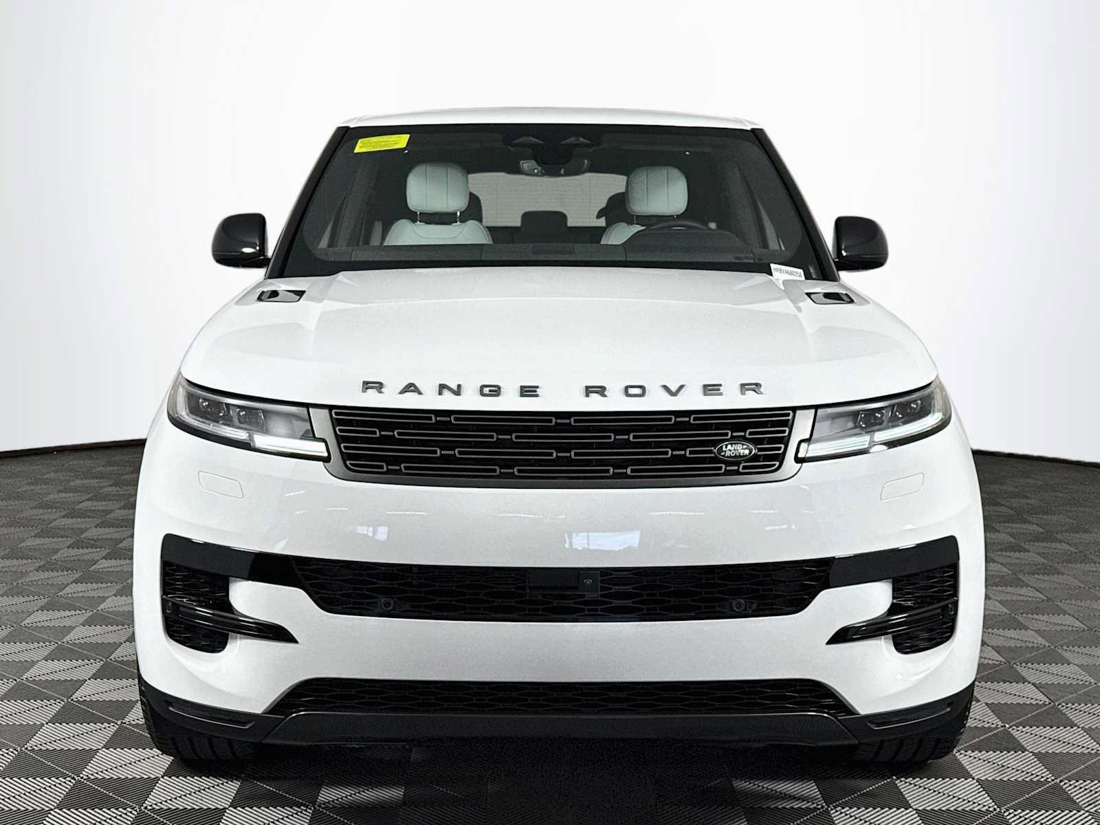 New 2027 Land Rover Range Rover Sport SE AWD/4WD image 2