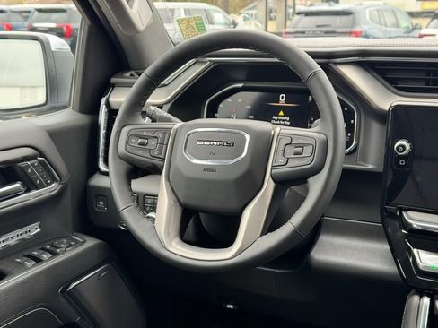 New 2026 GMC Sierra 1500 Denali w/ Denali Reserve Package AWD/4WD image 13
