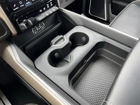 Used 2024 RAM 3500 Laramie image 29