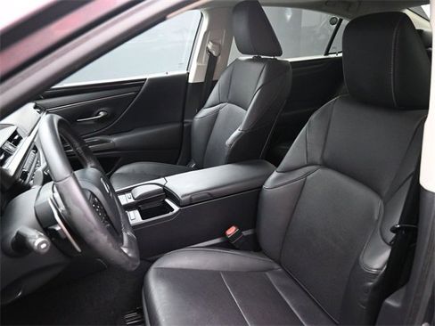 Used 2019 Lexus ES 350 Ultra Luxury image 13