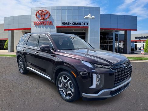 Used 2023 Hyundai Palisade Limited w/ Cargo Package image 1