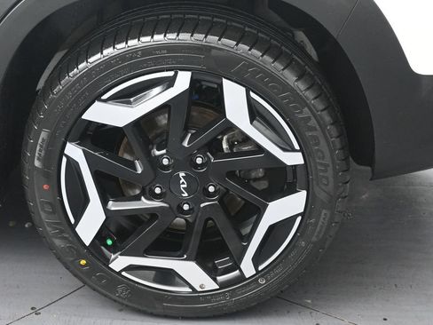 Used 2024 Kia Seltos SX AWD/4WD image 38