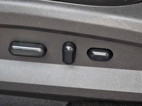 Used 2015 Lincoln MKX AWD w/ Equipment Group 102A image 12