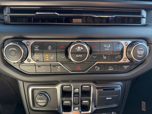 New 2026 Jeep Wrangler Rubicon image 17