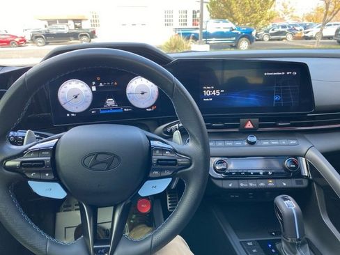 Used 2025 Hyundai Elantra N image 18
