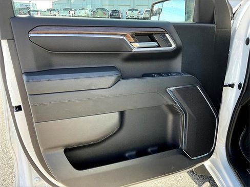 Used 2023 Chevrolet Silverado 1500 RST w/ Redline Edition image 9