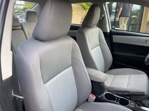 Used 2016 Toyota Corolla LE image 21