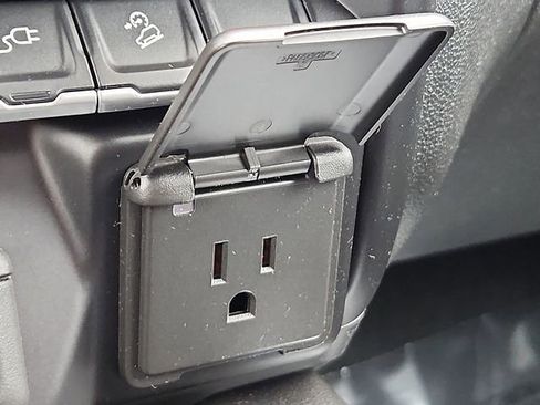 Certified 2022 GMC Sierra 2500 SLT image 26