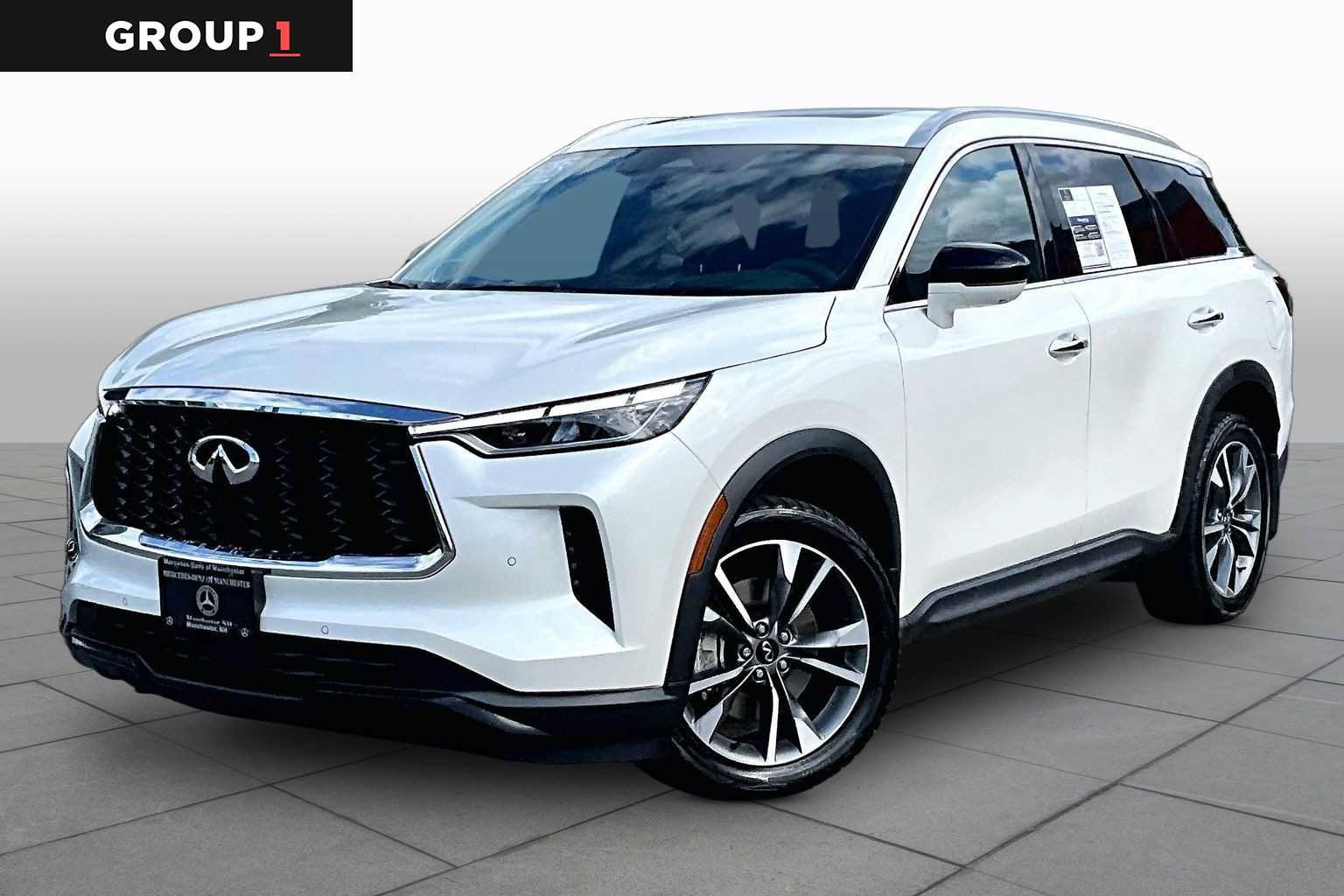 Used 2025 INFINITI QX60 Luxe w/ Vision Package AWD/4WD image 1