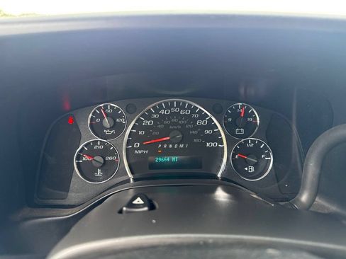 Used 2022 Chevrolet Express 3500 w/ Power Convenience Package RWD image 19