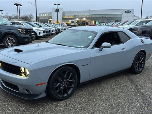 Used 2020 Dodge Challenger R/T w/ Plus Package image 3
