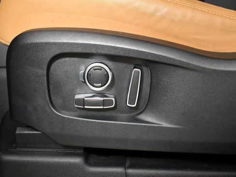 Used 2024 Land Rover Defender 130 S image 14