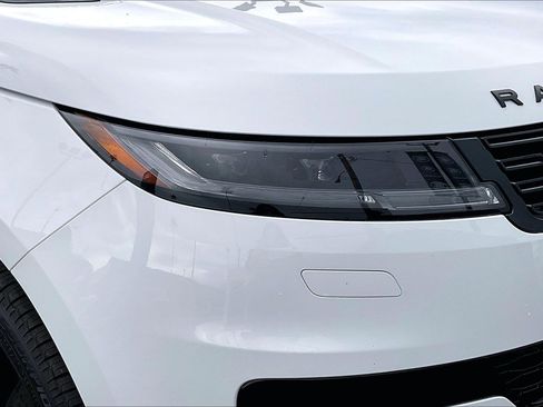 New 2026 Land Rover Range Rover Sport SE AWD/4WD image 17