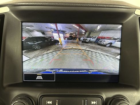 Used 2023 GMC Terrain SLT AWD/4WD image 17