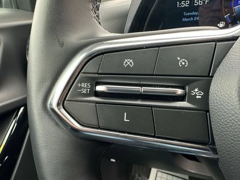Used 2025 Chevrolet Equinox LT AWD/4WD image 33