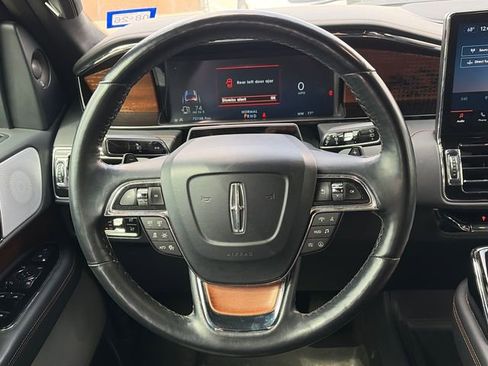 Used 2023 Lincoln Navigator L Black Label image 17