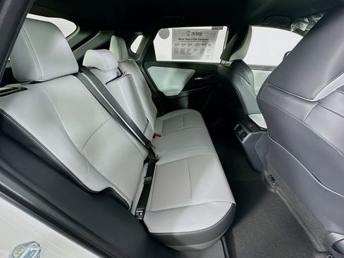 New 2026 Subaru Solterra Premium image 32