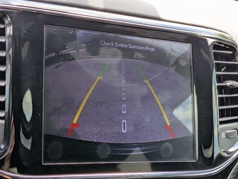Used 2020 Jeep Grand Cherokee Altitude RWD image 27