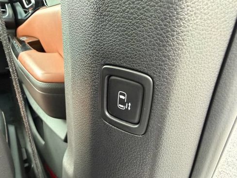 Certified 2024 Kia Carnival SX Prestige FWD image 43