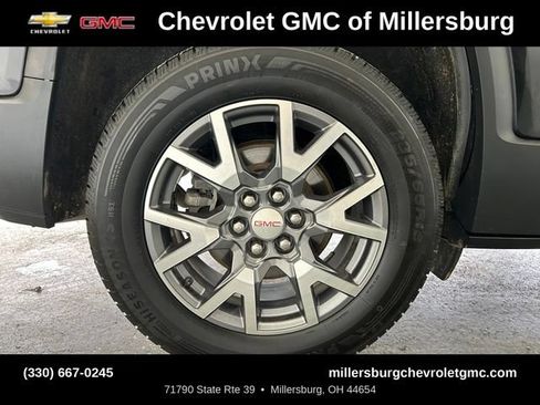 Used 2023 GMC Acadia SLT AWD/4WD image 14