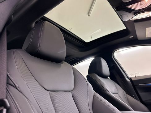 Used 2023 BMW i4 eDrive40 w/ M Sport Package image 26