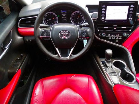 Used 2023 Toyota Camry LE FWD image 32