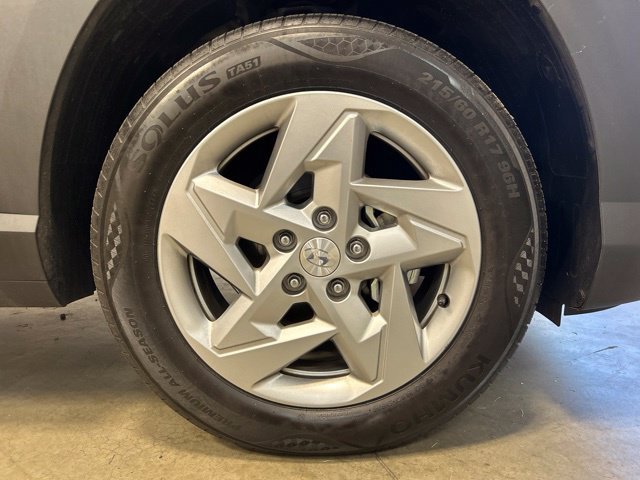 Used 2025 Hyundai Kona SE FWD image 11