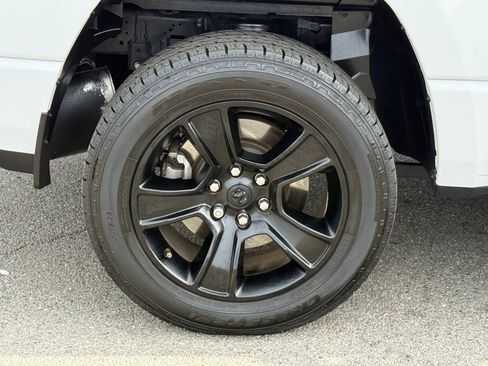 Used 2021 RAM 1500 Big Horn image 14