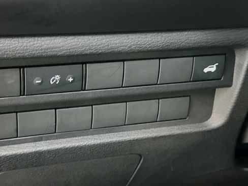 Used 2024 Mitsubishi Outlander SE image 17