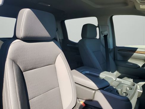 New 2026 GMC Sierra 1500 Elevation image 15