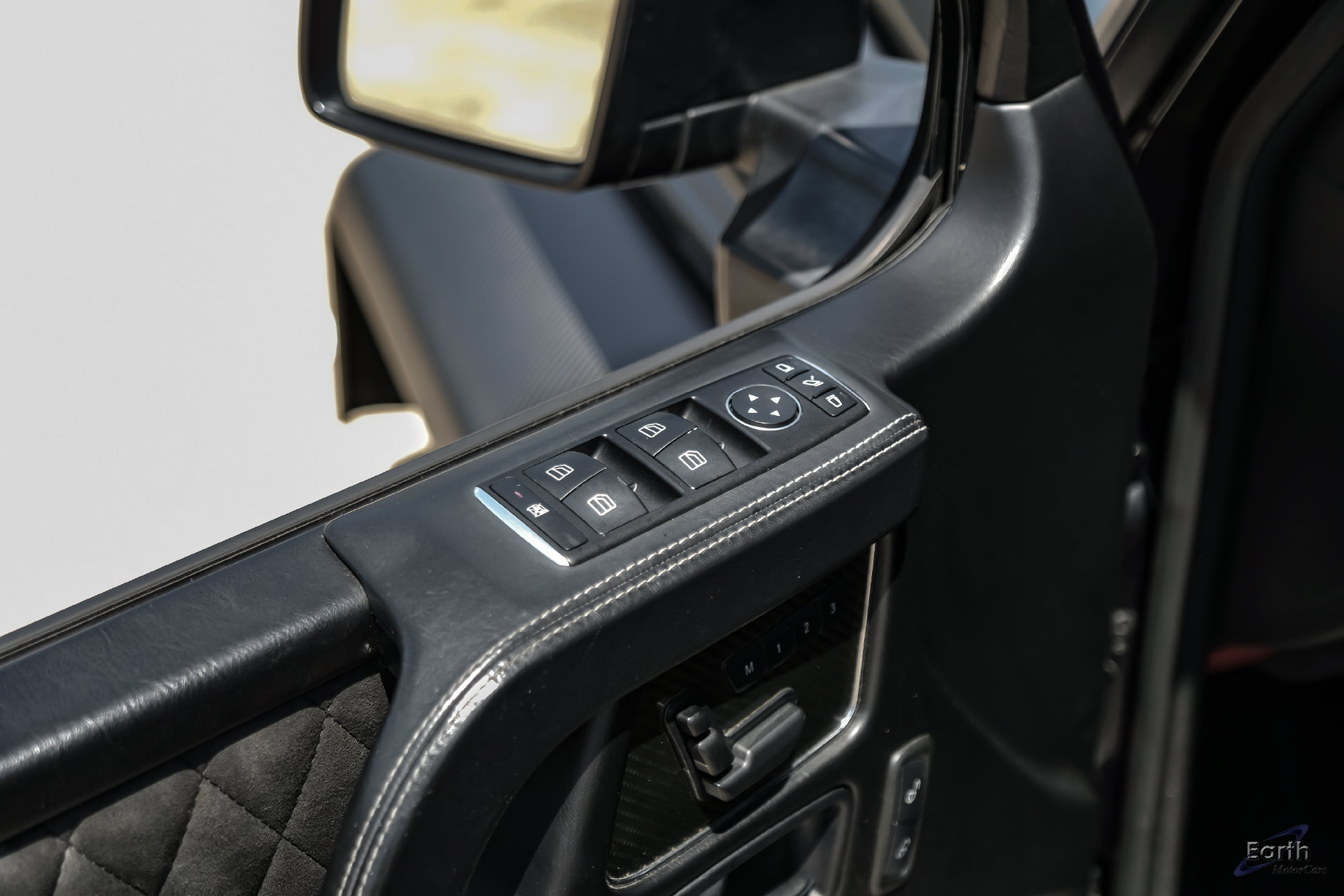 Used 2017 Mercedes-Benz G 550 Squared image 86
