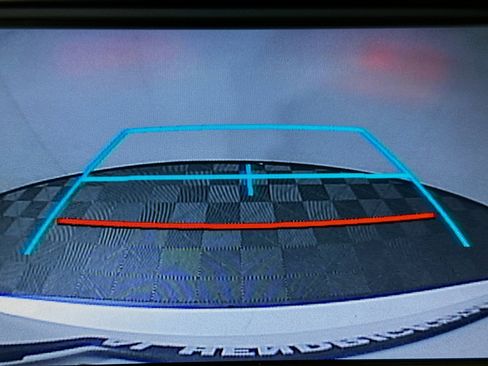 Used 2019 Toyota Highlander SE image 25