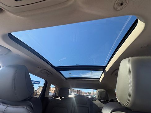 Certified 2024 Lincoln Corsair Reserve w/ Equipment Group 201A image 17