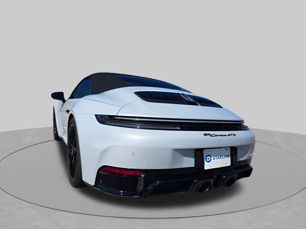 Used 2026 Porsche 911 Carrera GTS RWD image 6