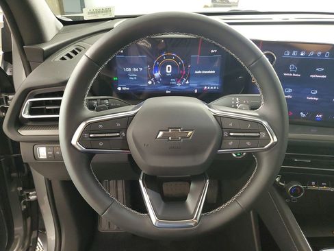 New 2026 Chevrolet Traverse LT w/ Midnight/Sport Edition FWD image 21
