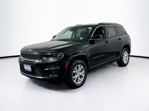 Used 2023 Jeep Grand Cherokee Limited AWD/4WD image 1
