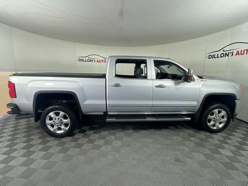 Used 2018 GMC Sierra 2500 SLT w/ Duramax Plus Package image 9