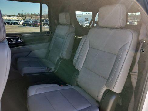 Certified 2023 GMC Yukon XL SLT w/ SLT Premium Package image 16