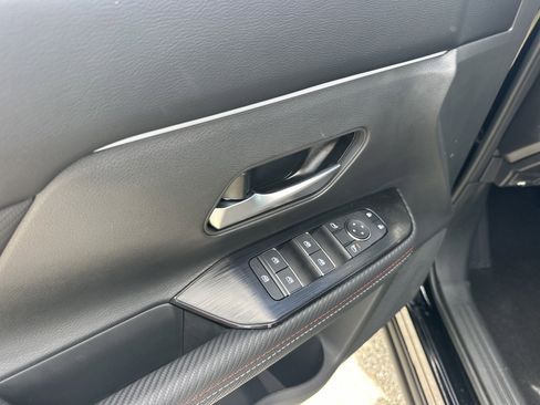 New 2026 Nissan Kicks SR FWD image 16