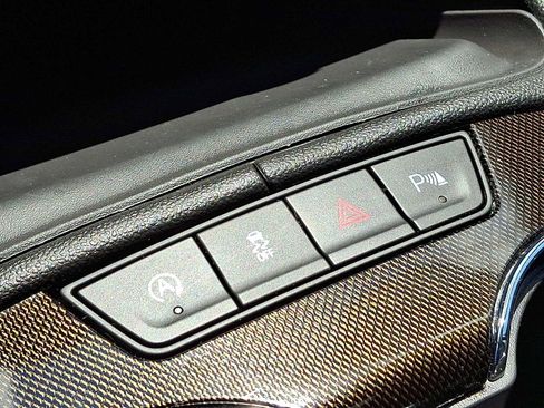 Used 2023 GMC Acadia AT4 AWD/4WD image 26