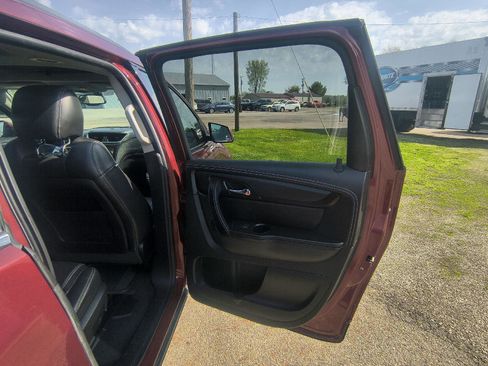 Used 2015 Chevrolet Traverse LT AWD/4WD image 24