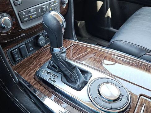 Used 2019 Nissan Armada SL w/ Premium Package image 12