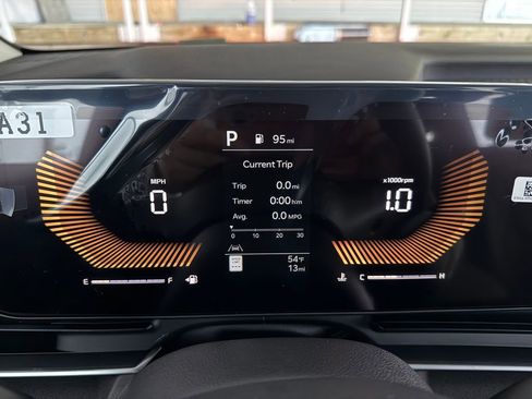 New 2026 Kia Carnival EX FWD image 10